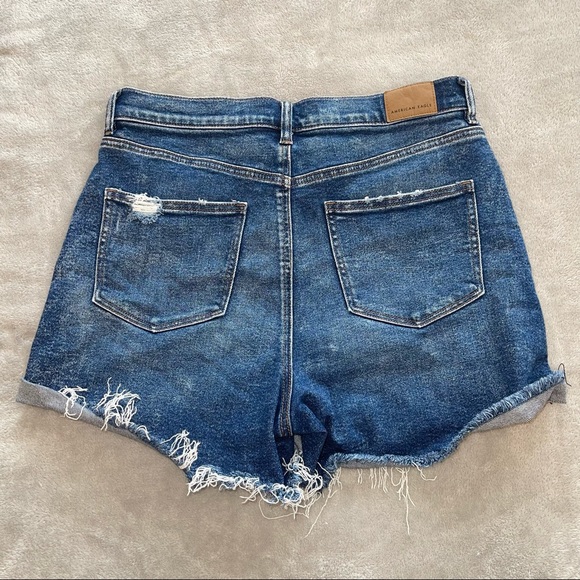 American Eagle High Rise Mom Short High Waisted Distressed Ripped Jean Shorts - Picture 4 of 7